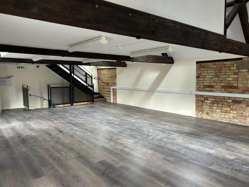 5 Brewers Yard, Ivel Road, Shefford, SG17
