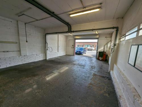 10-14 Cherry Street, Woking, GU21