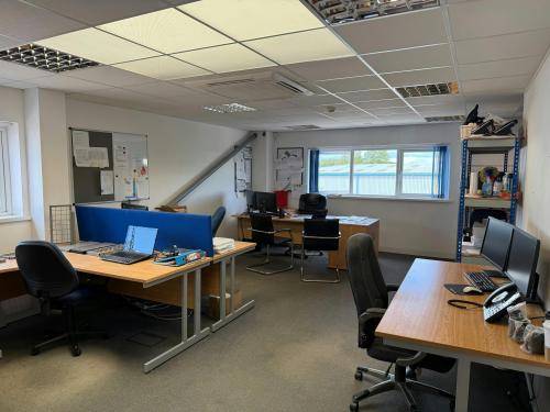 Unit 12, Glenmore Business Park, Southmead Close, Westmead, Swindon, SN5
