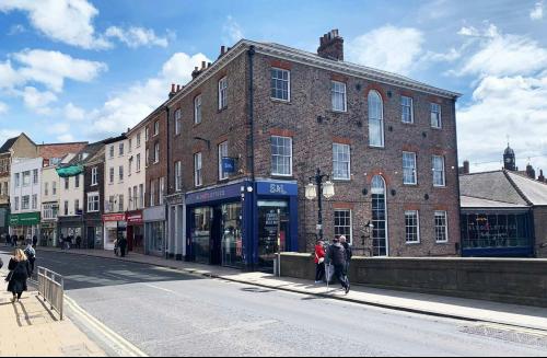 Bridge House, 1A Low Ousegate, York, YO1