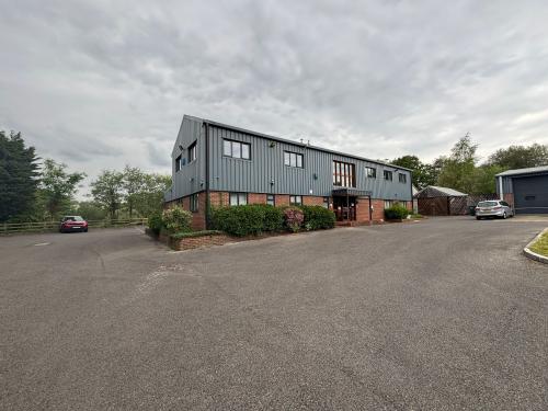 Unit 5B Tanners Court, Tanners Lane, Shootash, Romsey, SO51