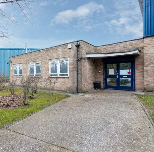 Unit B3, Redlands Industrial Estate, Ullswater Crescent, Coulsdon, CR5