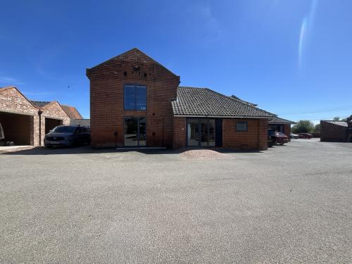 Suite 10 The Beet House, Home Farm, Main Road, Woolverstone, Ipswich, IP9