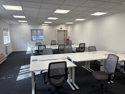 11 Regent Gate, 83 High Street, Waltham Cross, EN8