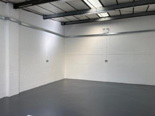 Unit 12, Rabans Lane Industrial Estate, Bessemer Crescent, Aylesbury, HP19