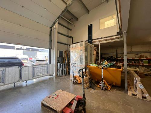 Unit 14, Anglo Business Park, Smeaton Close, Aylesbury, HP19