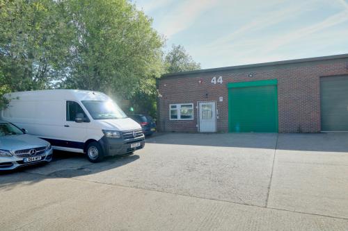 Unit 44, Bolney Grange Industrial Park, Haywards Heath, RH17