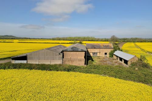 Lot 2 Hammonds House & Waylands Farm, Northend Road, Fenny Compton, Southam, CV47