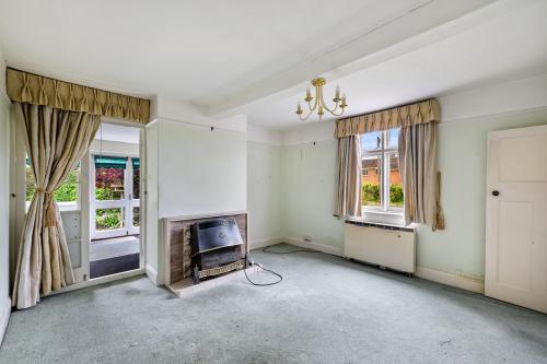 The Hollies, 43 Carlton Road, Bassingham, Lincoln, LN5
