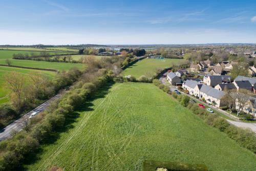 Land At Standlake Road, Ducklington, Witney, OX29