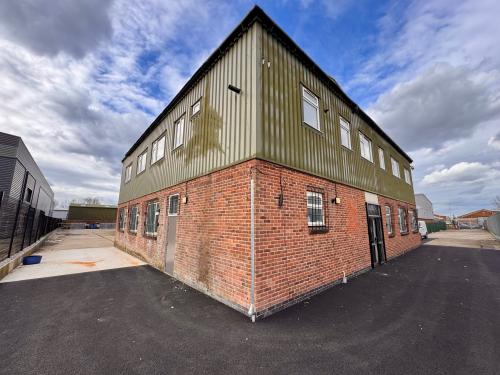 16 Pinfold Road, Thurmaston, Leicester, LE4