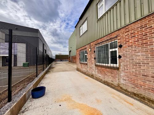 16 Pinfold Road, Thurmaston, Leicester, LE4