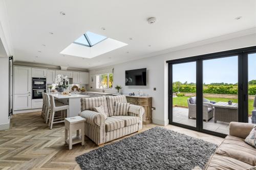 Field View, Willow Lane, Dunston, Lincoln, LN4