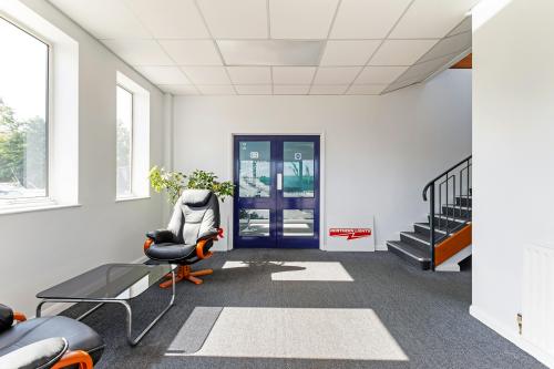 Marine House, Sutton Road, Cookham Bridge, SL6