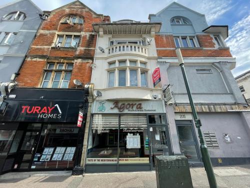 39 Lorne Park Road, Bournemouth, BH1