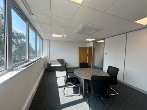 8-10 Airfield Road, Christchurch, BH23