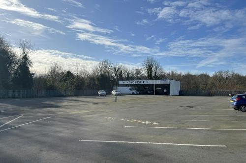 120 Commercial Road, Leeds, LS5