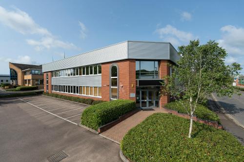 Unit 2, York Road, Burgess Hill, RH15