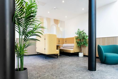 K1 Kingmaker, Warwick Technology Park, Gallows Hill, Warwick, CV34