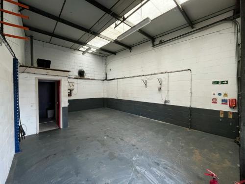 Units 10, 11, 16 & 20, Watford Enterprise Centre, 25 Greenhill Crescent, Watford, WD18