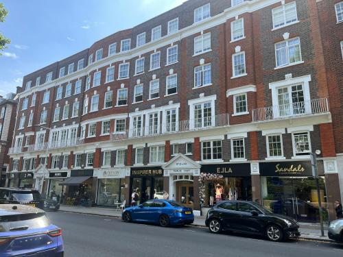 135 Fulham Road, South Kensington, London, SW3