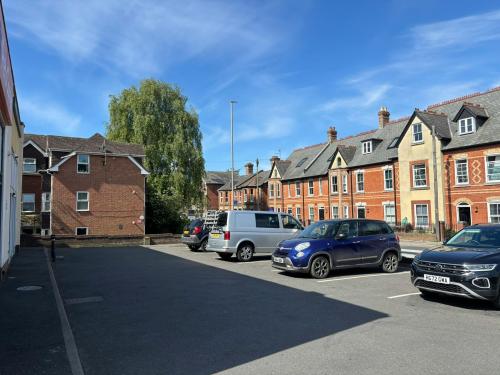 Unit 2, Salisbury Road Retail Centre, Blandford Forum, DT11