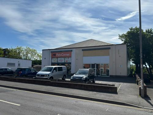 Unit 2, Salisbury Road Retail Centre, Blandford Forum, DT11
