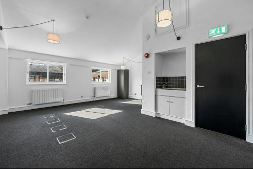 1 Coldbath Square, Clerkenwell, London, EC1R