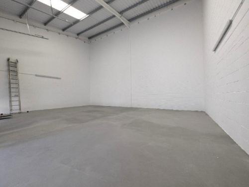 Unit O, OYO Business Units, Arndale Road, Littlehampton, BN17