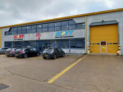 Unit 1B, Felbridge Centre, Imberhorne Lane, East Grinstead, RH19