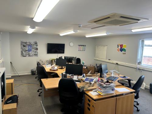3 Hawarden Avenue, Leicester, LE5