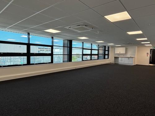 Unit 10, Sundon Business Park, Dencora Way, Luton, LU3