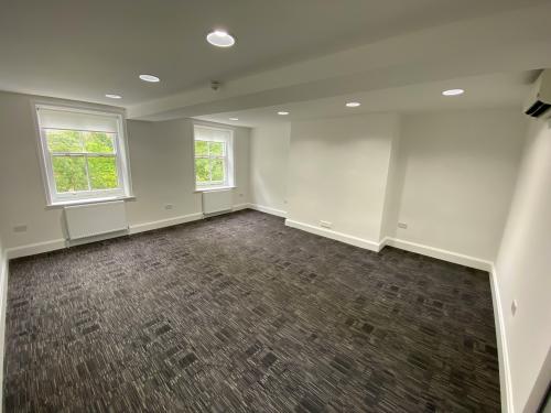 29, Park Square, Leeds, LS1