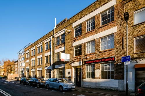 2.08 Hoxton Street Studios, 12-18 Hoxton Street, Shoreditch, London, N1