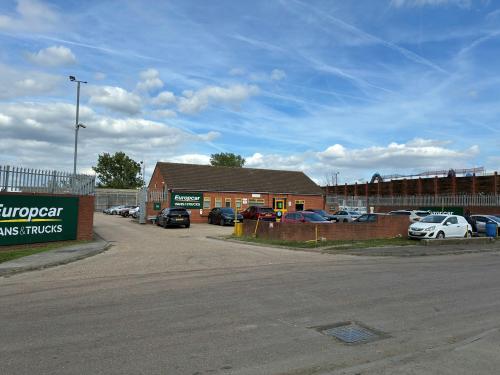 Units 5/6, Kerry Avenue, Purfleet, RM15
