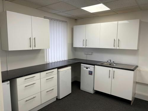 2, Stroud Wood Business Centre, Park Street, St Albans, AL2