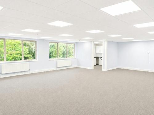 2, Stroud Wood Business Centre, Park Street, St Albans, AL2