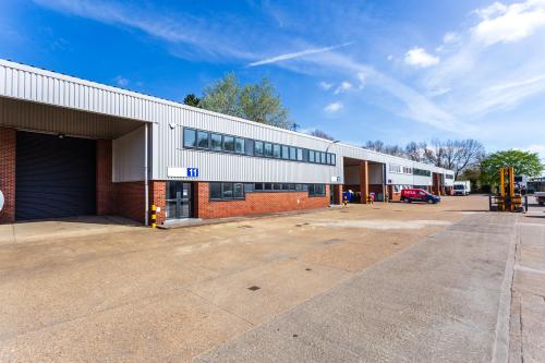 Unit 16, Stocklake Park Industrial Estate, Farmbrough Close, Aylesbury, HP20