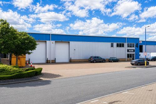 Unit 4, The IO Centre, Jugglers Close, Banbury, OX16