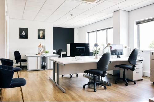 Unit 4, The IO Centre, Jugglers Close, Banbury, OX16