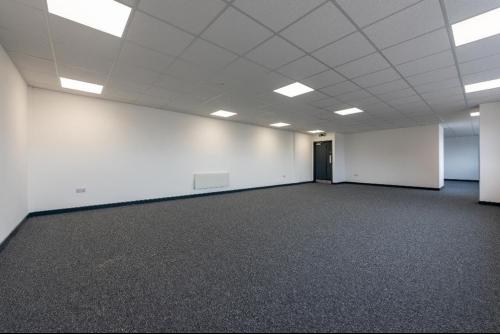 West Cross Industrial Park, 3 Amalgamated Drive, Brentford, TW8