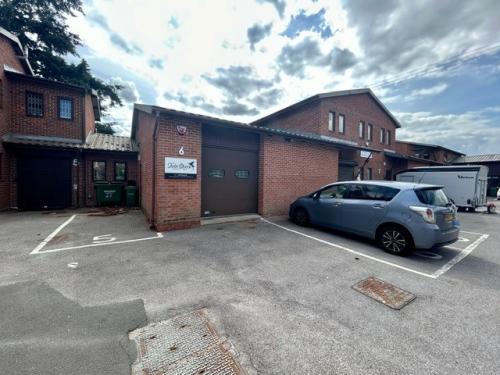 Unit 6, Langley Business Court, Worlds End, Beedon, Newbury, RG20