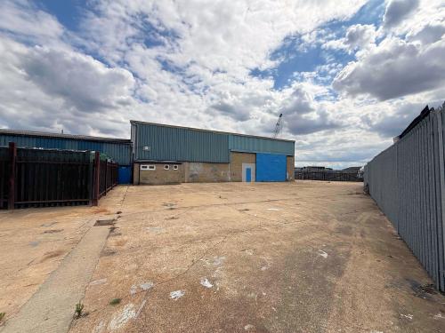 4, Hoo Industrial Estate, Vicarage Lane, Hoo, Rochester, ME3