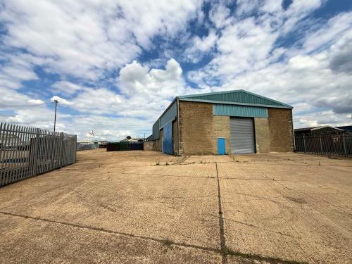 4, Hoo Industrial Estate, Vicarage Lane, Hoo, Rochester, ME3