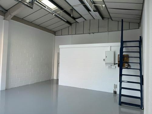 Unit 46, Robert Cort Industrial Estate, Britten Road, Reading, RG2