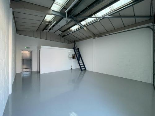 Unit 46, Robert Cort Industrial Estate, Britten Road, Reading, RG2