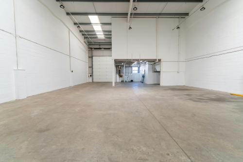 Unit 10, Business Park, Redhill, RH1
