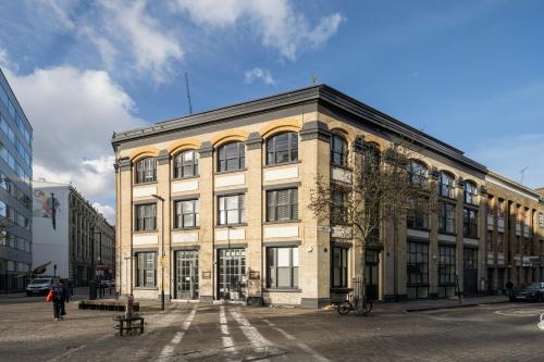 Victoria House, Leonard Circus, Shoreditch Triangle, London, EC2A