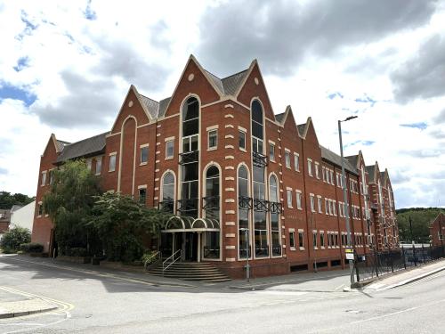 Kingsgagte, 1 King Edward Road, Brentwood, CM14