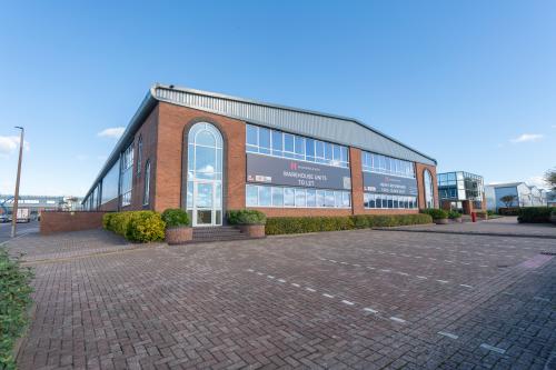 Unit B1, Dolphin Enterprise Centre, Evershed Way, Shoreham-By-Sea, BN43